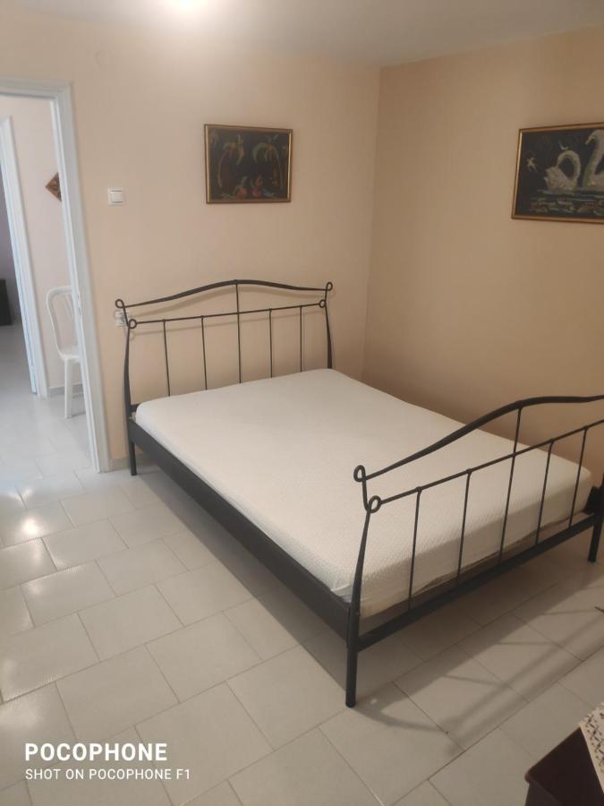 Κεντρικό, Άνετο Και Ζεστό Διαμέρισμα カメナブルナ エクステリア 写真