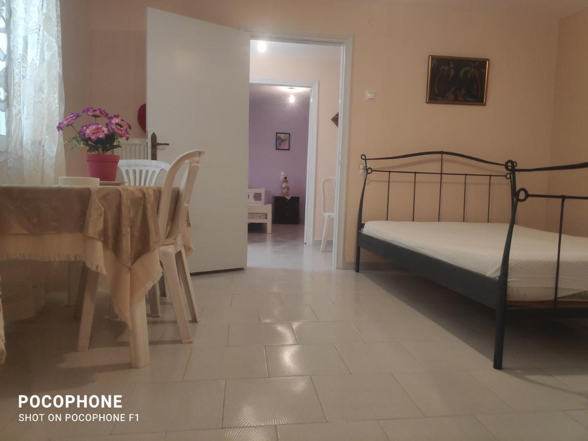 Κεντρικό, Άνετο Και Ζεστό Διαμέρισμα カメナブルナ エクステリア 写真
