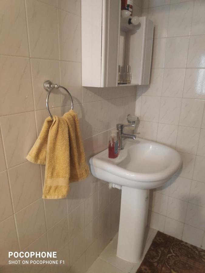 Κεντρικό, Άνετο Και Ζεστό Διαμέρισμα カメナブルナ エクステリア 写真
