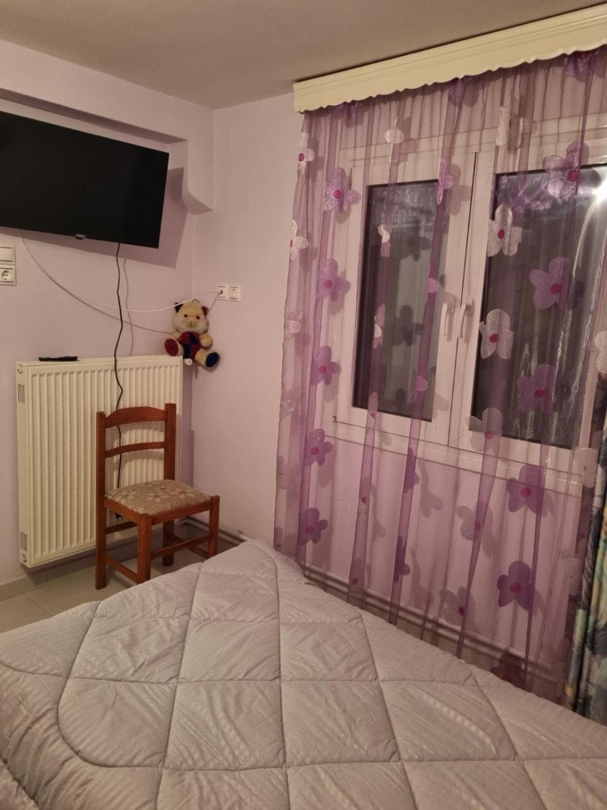 Κεντρικό, Άνετο Και Ζεστό Διαμέρισμα カメナブルナ エクステリア 写真